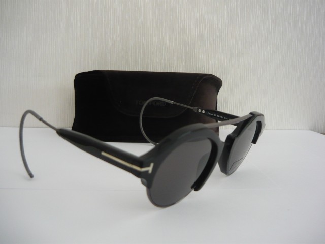 Tom Ford Sunglasses FT0631 49 01A