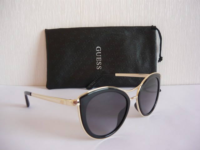 Guess Sunglasses GU7490 01B