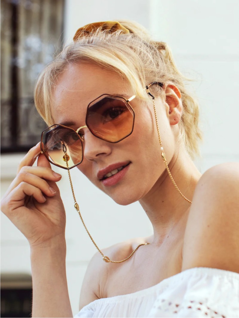 Sunglasses chain Chloe gold